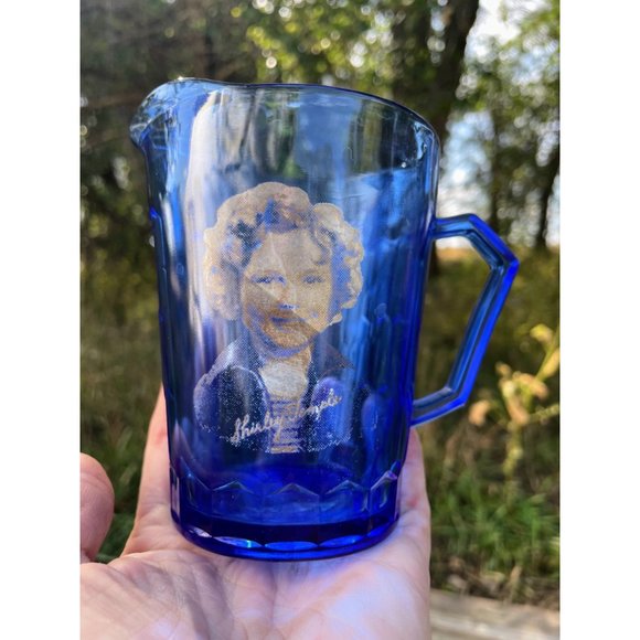Antique 1930s 2 Shirley Temple Creamer PItchers Blue Hazel Atlas - Picture 7 of 11